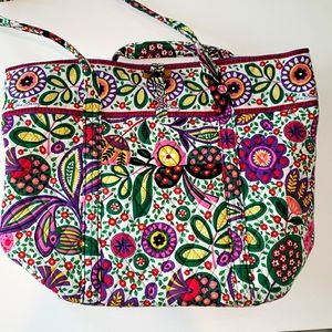 Vera Bradley tote bag